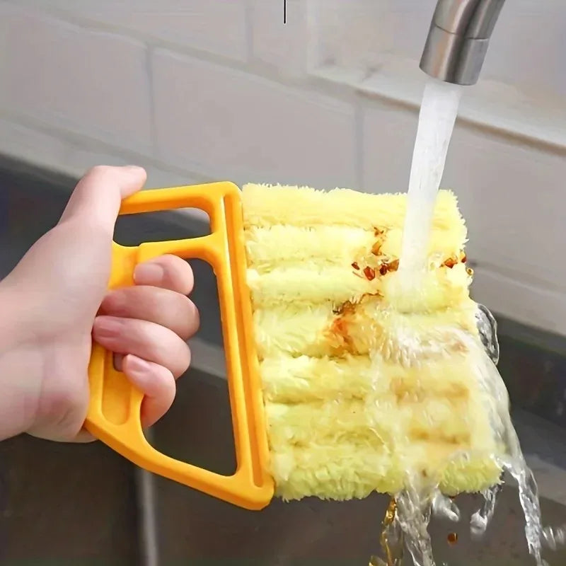 Magic Blind Brush – Clean in One Swipe