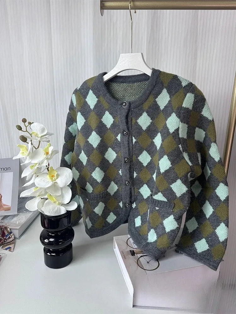 Cardigan KONDALA Argyle Vintage Cardigan: Irresistible Autumn Chic!