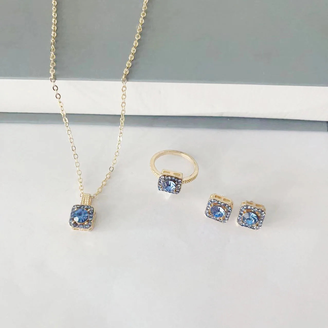 Luxury Cube Jewelry Set – The Perfect Gift She’ll Love